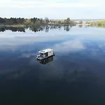 Hausboot Havelrobbe Botel *