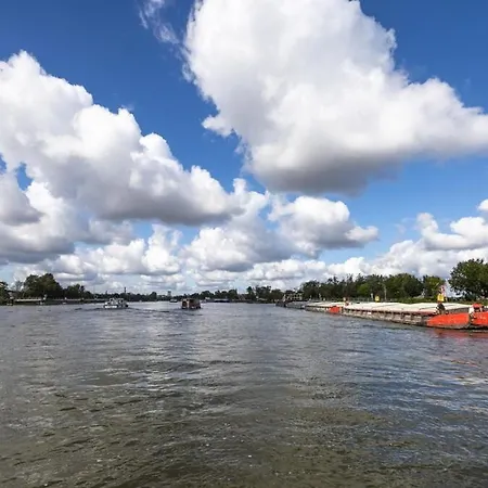Hotel en barco Hausboot Havelrobbe Brandenburg (Brandenburg an der Havel)