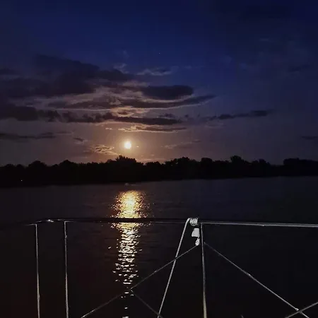 Hausboot Havelrobbe