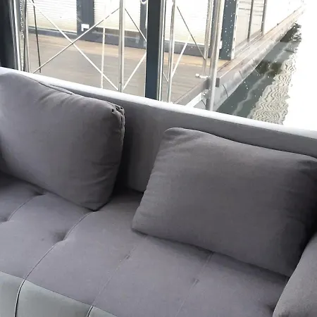 Bådhotel Hausboot Havelrobbe *