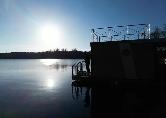 Hausboot Havelrobbe * Brandenburg an der Havel